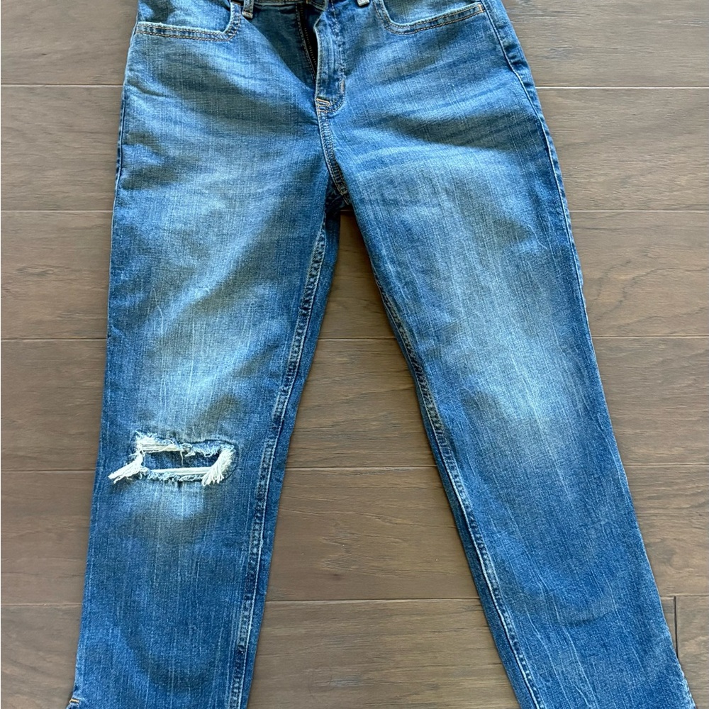 Abercrombie & Fitch Kids Girls Distressed Jeans Size 13/14 Short-NWT